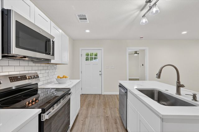 2531 S Mirick Avenue, Denison, TX 75020