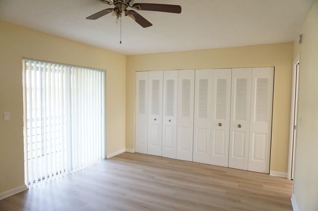 369 Sheffield O 369, West Palm Beach, FL 33417
