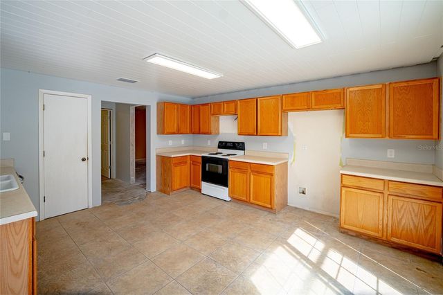 381 AUGUSTINE COURT, Oviedo, FL 32765