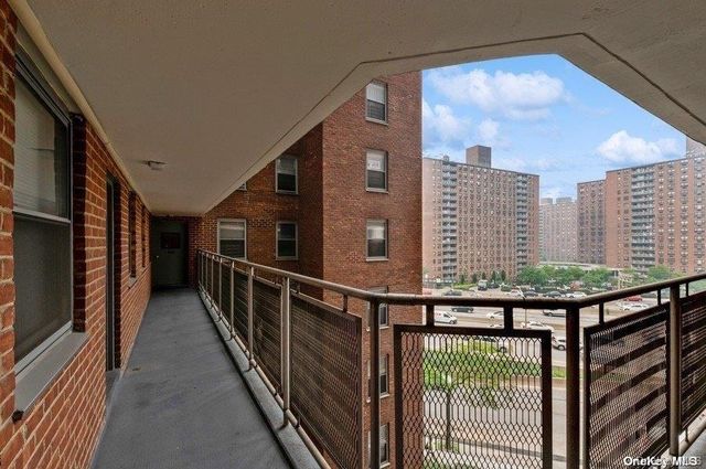 6115 97th Street 5D, Rego Park, NY 11374