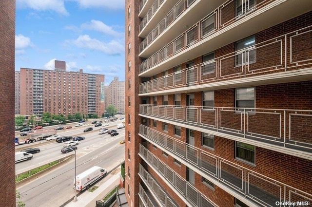 6115 97th Street 5D, Rego Park, NY 11374