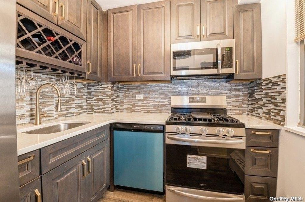 6115 97th Street 5D, Rego Park, NY 11374