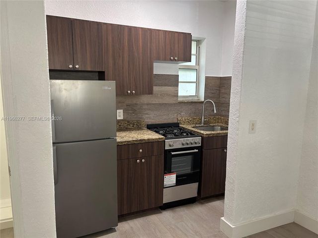 1007 Pennsylvania Ave 14, Miami Beach, FL 33139