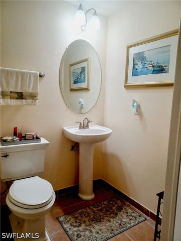2825 Palm Beach BLVD, Fort Myers, FL 33916