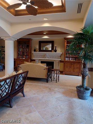 2825 Palm Beach BLVD, Fort Myers, FL 33916