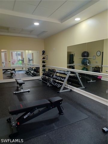2825 Palm Beach BLVD, Fort Myers, FL 33916