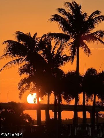 2825 Palm Beach BLVD, Fort Myers, FL 33916