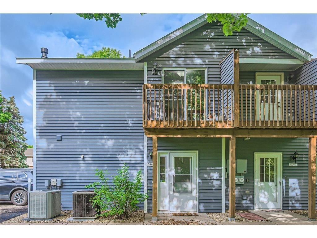 5940 Fernwood Street, Shoreview, MN 55126