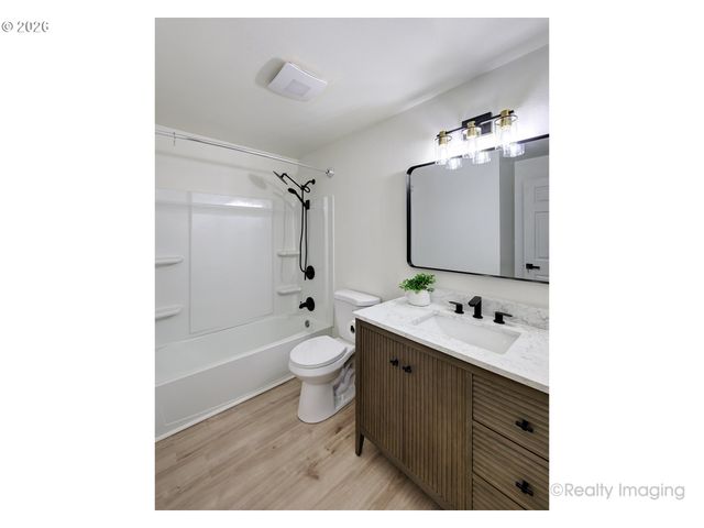 19425 Ne IRVING Ct, Portland, OR 97230