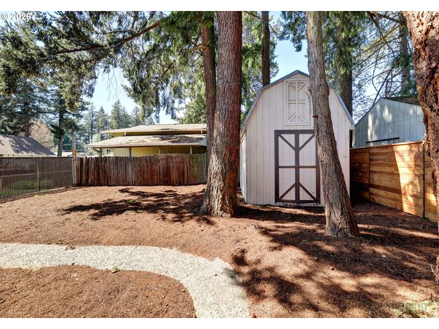 19425 Ne IRVING Ct, Portland, OR 97230