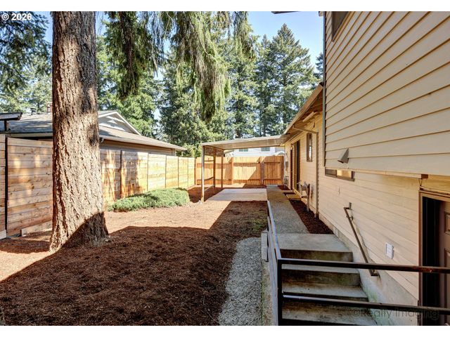 19425 Ne IRVING Ct, Portland, OR 97230