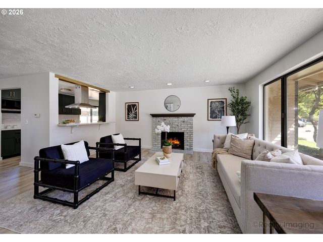 19425 Ne IRVING Ct, Portland, OR 97230