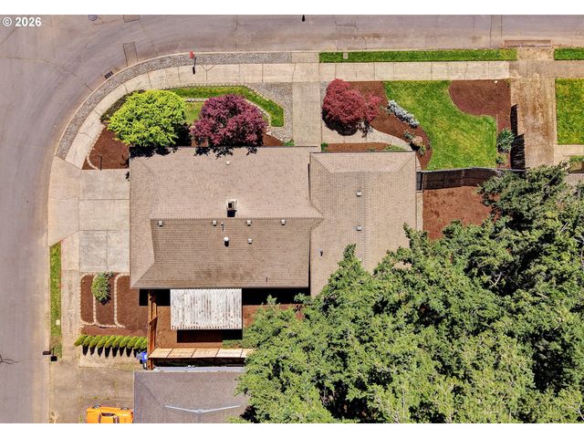 19425 Ne IRVING Ct, Portland, OR 97230