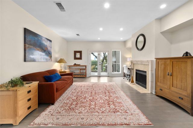 1201 Castle Hill ST 105, Austin, TX 78703