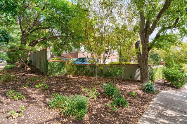 1201 Castle Hill ST 105, Austin, TX 78703