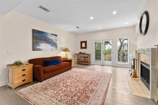 1201 Castle Hill ST 105, Austin, TX 78703