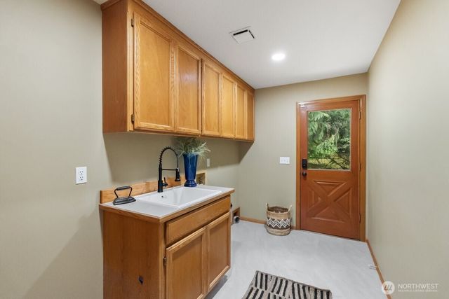 21310 NE 101st Court, Redmond, WA 98053