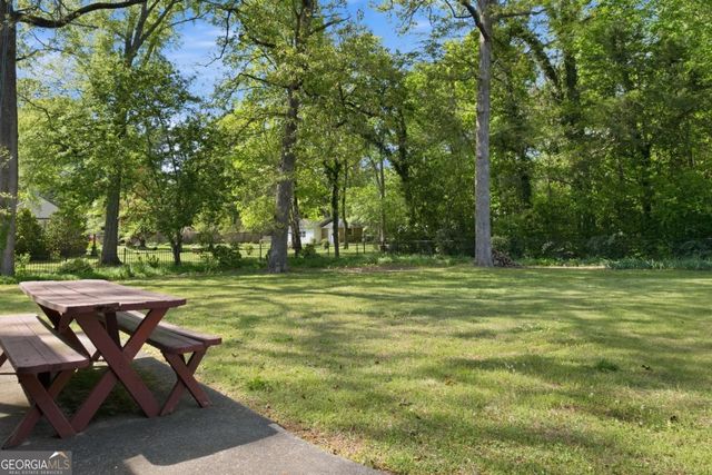 218 Jule Peek Avenue, Cedartown, GA 30125