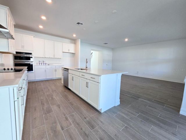 18489 SERENE LAKE LOOP, Lutz, FL 33548