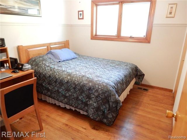 4805 BATES Drive, Warren, MI 48092