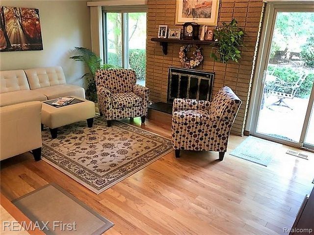 4805 BATES Drive, Warren, MI 48092