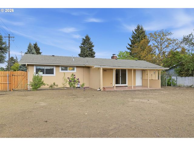 2690 CARBONA St, Eugene, OR 97404