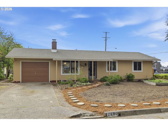 2690 CARBONA St, Eugene, OR 97404