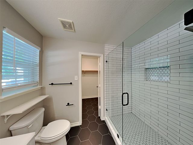 2161 Lone Pecan Drive, Mesquite, TX 75181