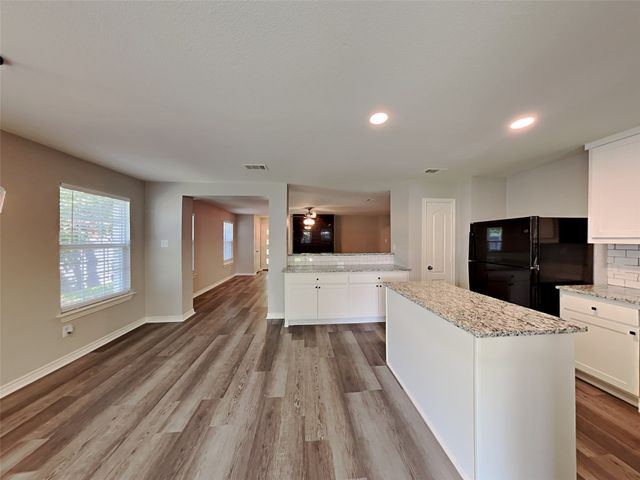 2161 Lone Pecan Drive, Mesquite, TX 75181