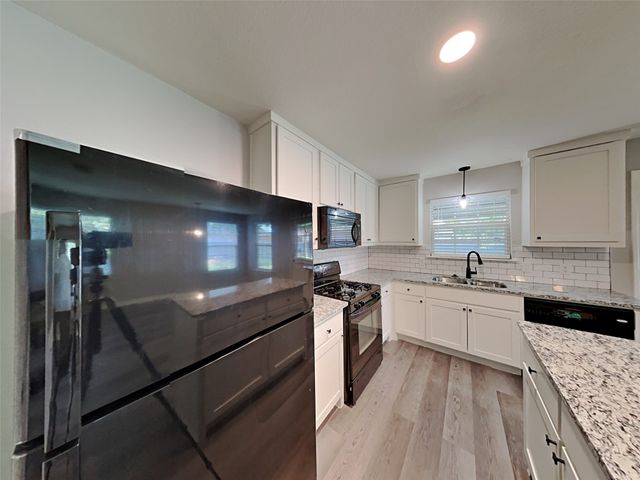 2161 Lone Pecan Drive, Mesquite, TX 75181