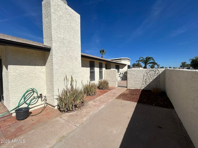 2120 N YUCCA Court, Chandler, AZ 85224