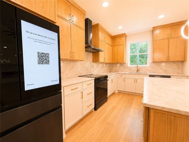 2 Uist Circle, Bella Vista, AR 72715