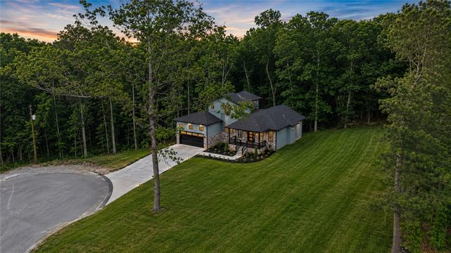 2 Uist Circle, Bella Vista, AR 72715
