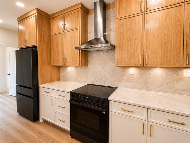 2 Uist Circle, Bella Vista, AR 72715