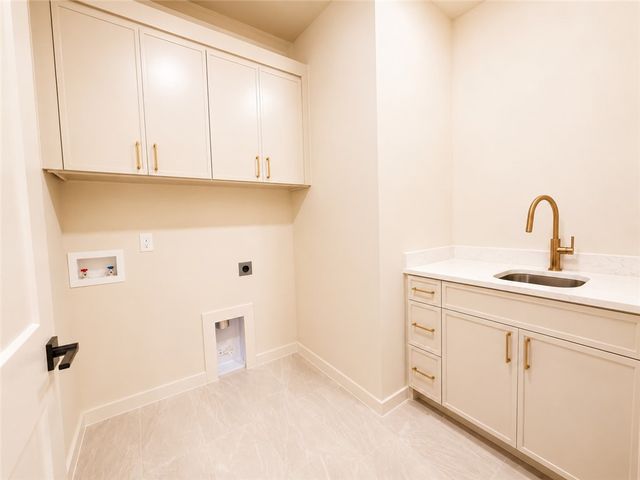 2 Uist Circle, Bella Vista, AR 72715