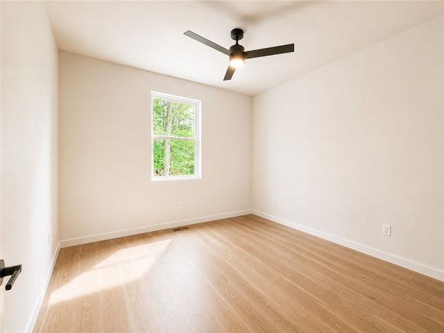 2 Uist Circle, Bella Vista, AR 72715