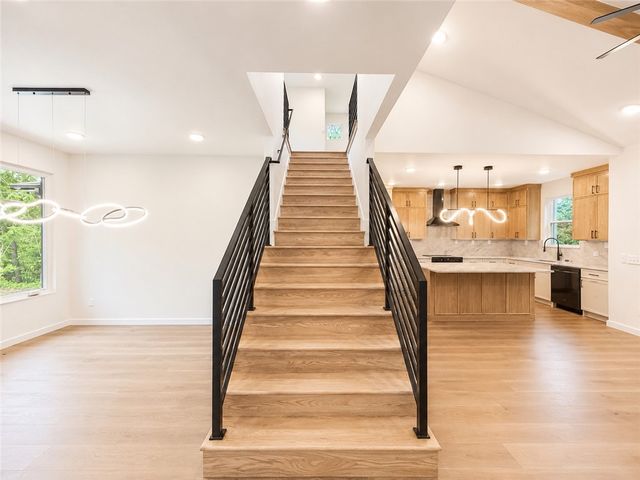 2 Uist Circle, Bella Vista, AR 72715