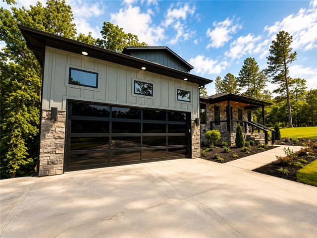 2 Uist Circle, Bella Vista, AR 72715