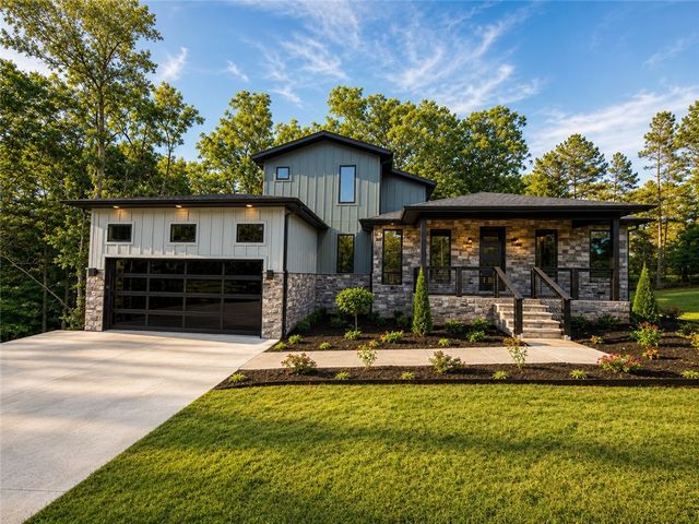 2 Uist Circle, Bella Vista, AR 72715