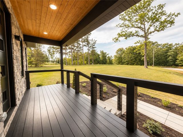 2 Uist Circle, Bella Vista, AR 72715