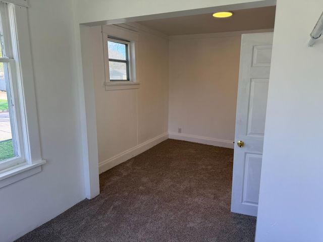 1045 E Forest Avenue, Muskegon City, MI 49442