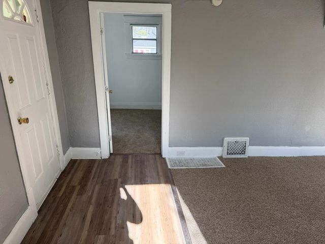 1045 E Forest Avenue, Muskegon City, MI 49442