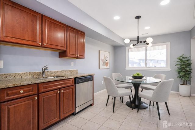 1614 Edison Glen Terrace, Edison, NJ 08837