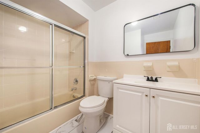 1614 Edison Glen Terrace, Edison, NJ 08837