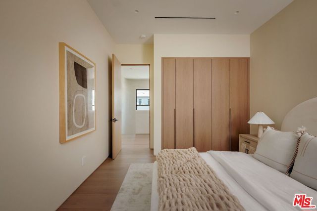 812 N Genesee Avenue, Los Angeles, CA 90046