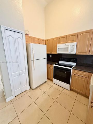 1652 SE 28th Street 202, Homestead, FL 33035