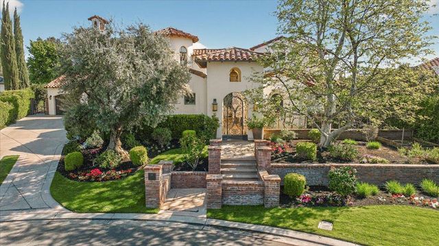 12370 N Via Il Prato Avenue, Clovis, CA 93619