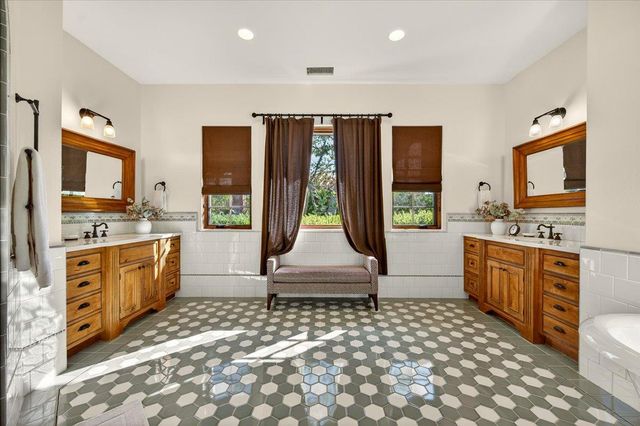 12370 N Via Il Prato Avenue, Clovis, CA 93619