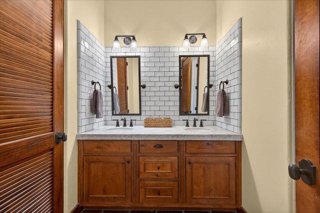 12370 N Via Il Prato Avenue, Clovis, CA 93619