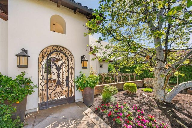 12370 N Via Il Prato Avenue, Clovis, CA 93619